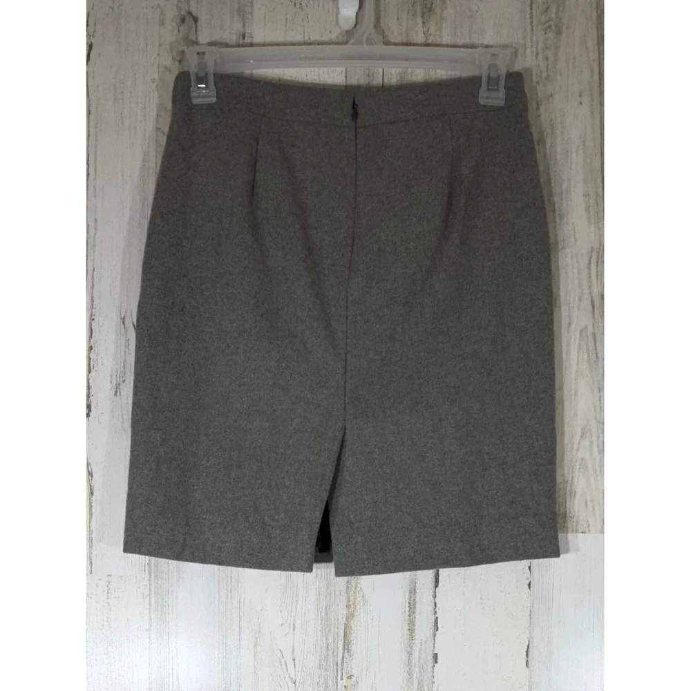 J Crew The Pencil Skirt Size 4 (29x20) Gray Wool Blend Back Zip Back Vent Career